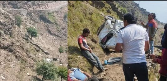 car crashed on the Kundi-Tur road in Himachal Chamba