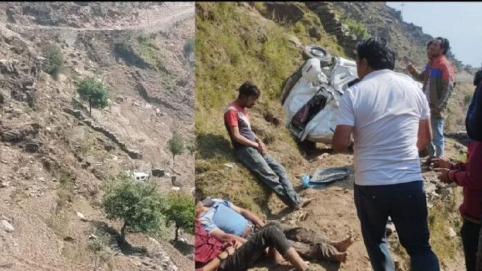 car crashed on the Kundi-Tur road in Himachal Chamba